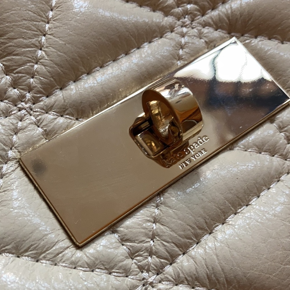 Kate Spade quilted creme leather purse - Picture 4 of 8